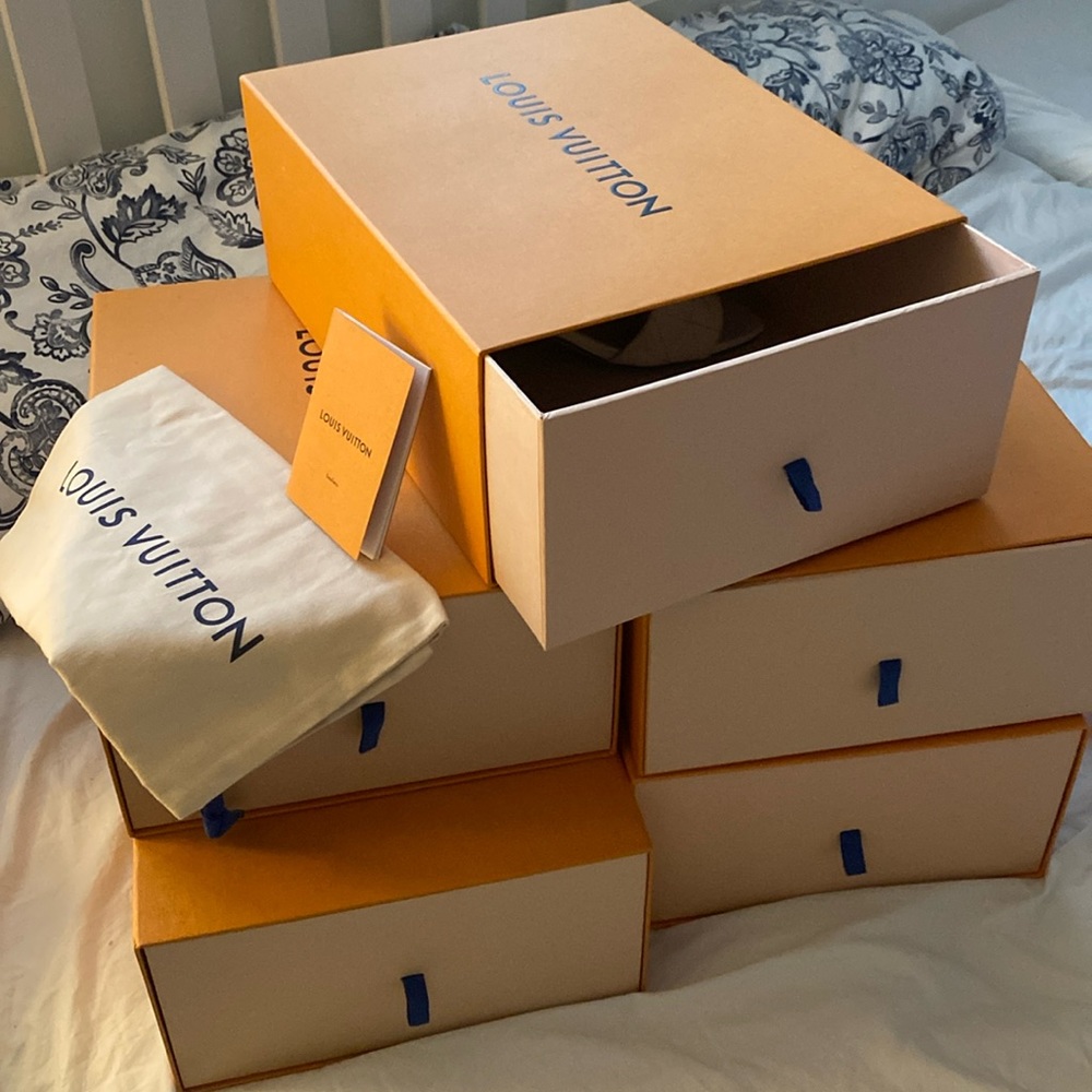 Louis Vuitton box + shoe bag